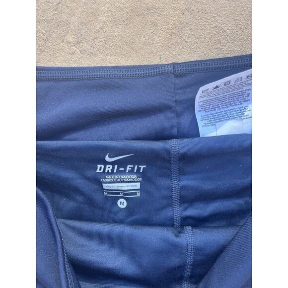 Nike Dri Fit Women’s Navy Blue Skort Running Tennis Size Medium AG - Picture 2 of 4